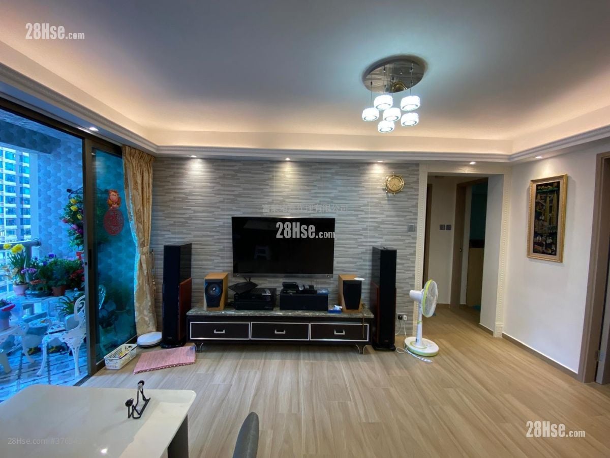 红磡湾中心 售盘 4 房 , 2 浴室 956 平方尺