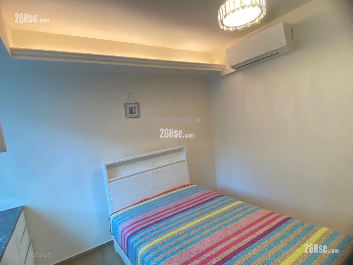 红磡湾中心 售盘 4 房 , 2 浴室 956 平方尺