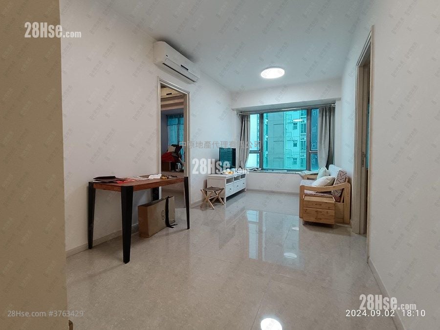 Yuccie Square Sell 2 Bedrooms 429 ft²