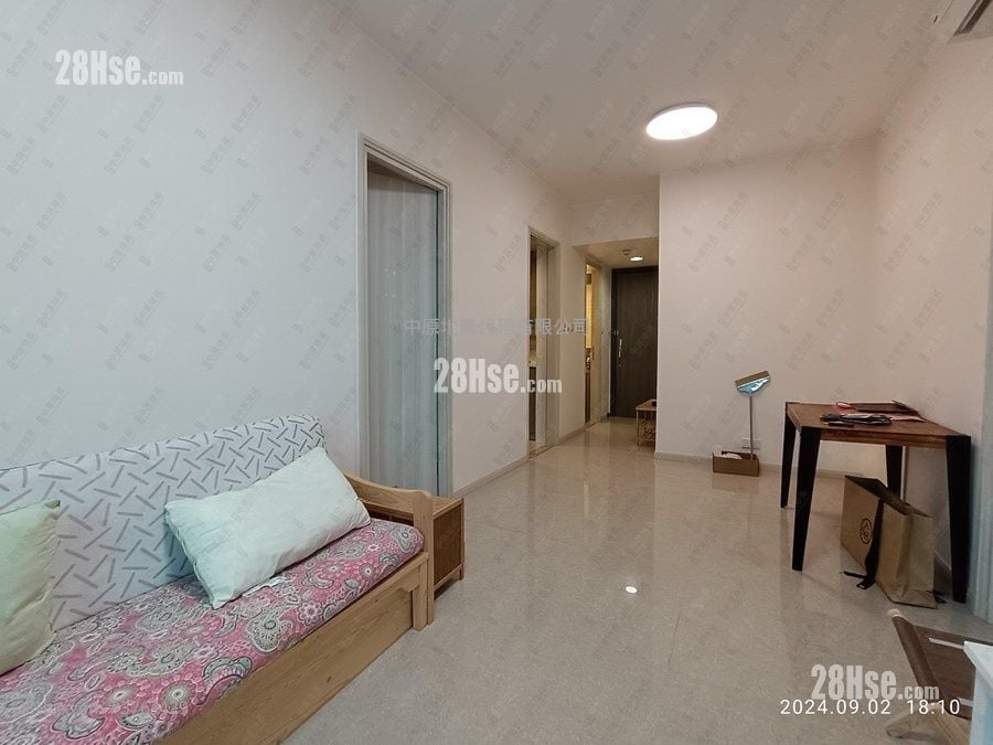 Yuccie Square Sell 2 Bedrooms 429 ft²