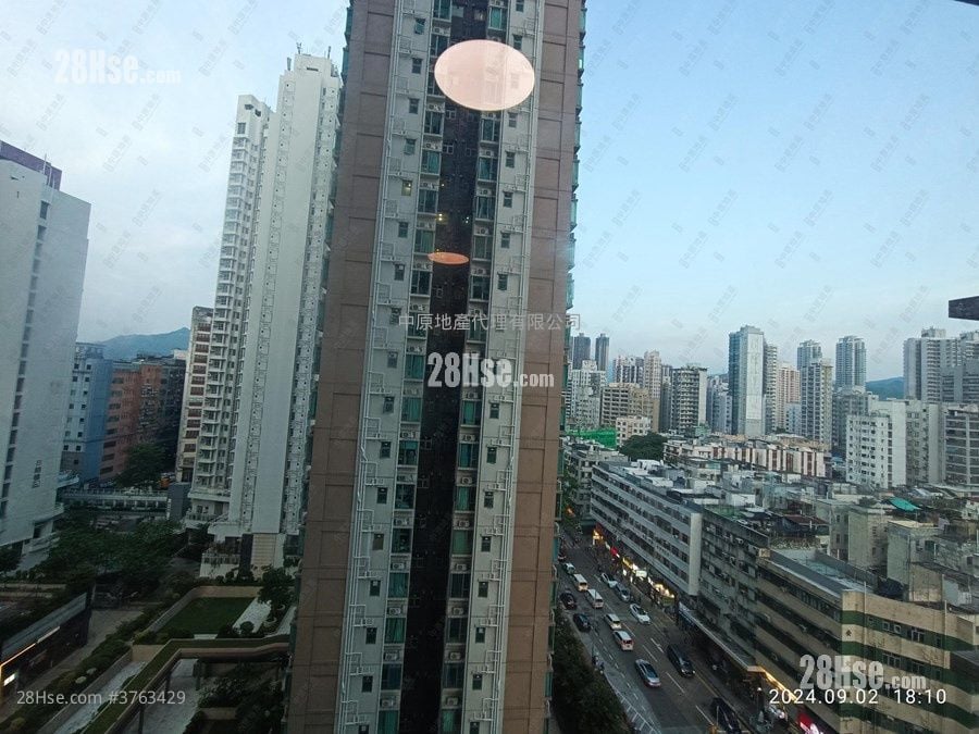 Yuccie Square Sell 2 Bedrooms 429 ft²