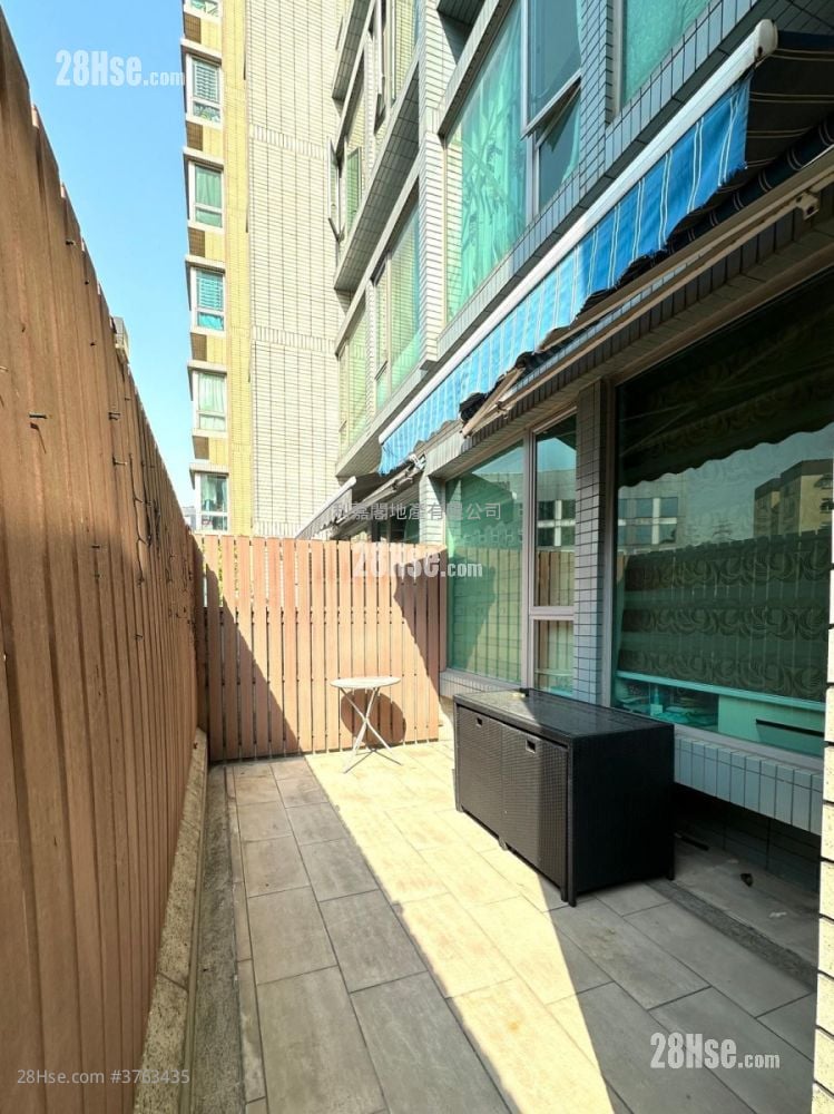 Manhattan Hill Sell 2 Bedrooms , 1 Bathroom 496 ft²