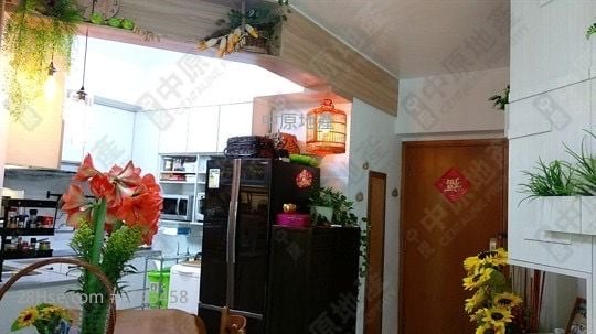 宝翠园 售盘 3 房 889 平方尺