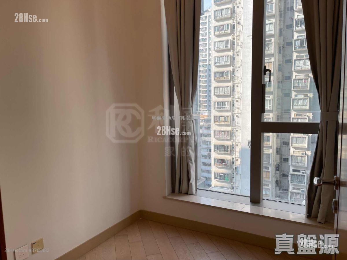 Imperial Kennedy Sell 2 Bedrooms 558 ft²