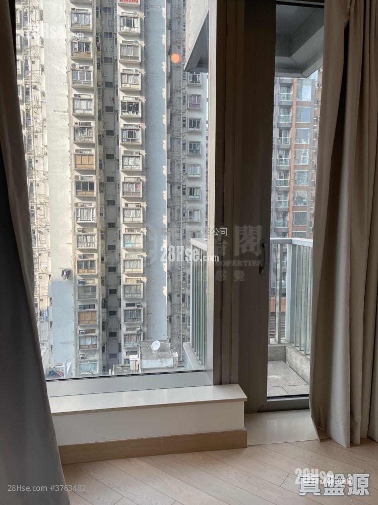 Imperial Kennedy Sell 2 Bedrooms 558 ft²