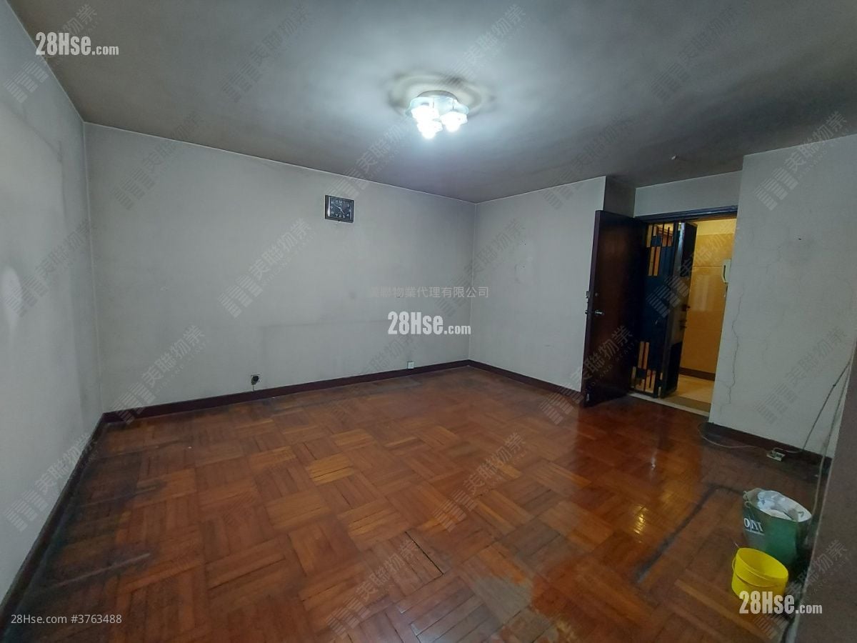 美孚新邨 售盘 3 房 , 2 浴室 906 平方尺