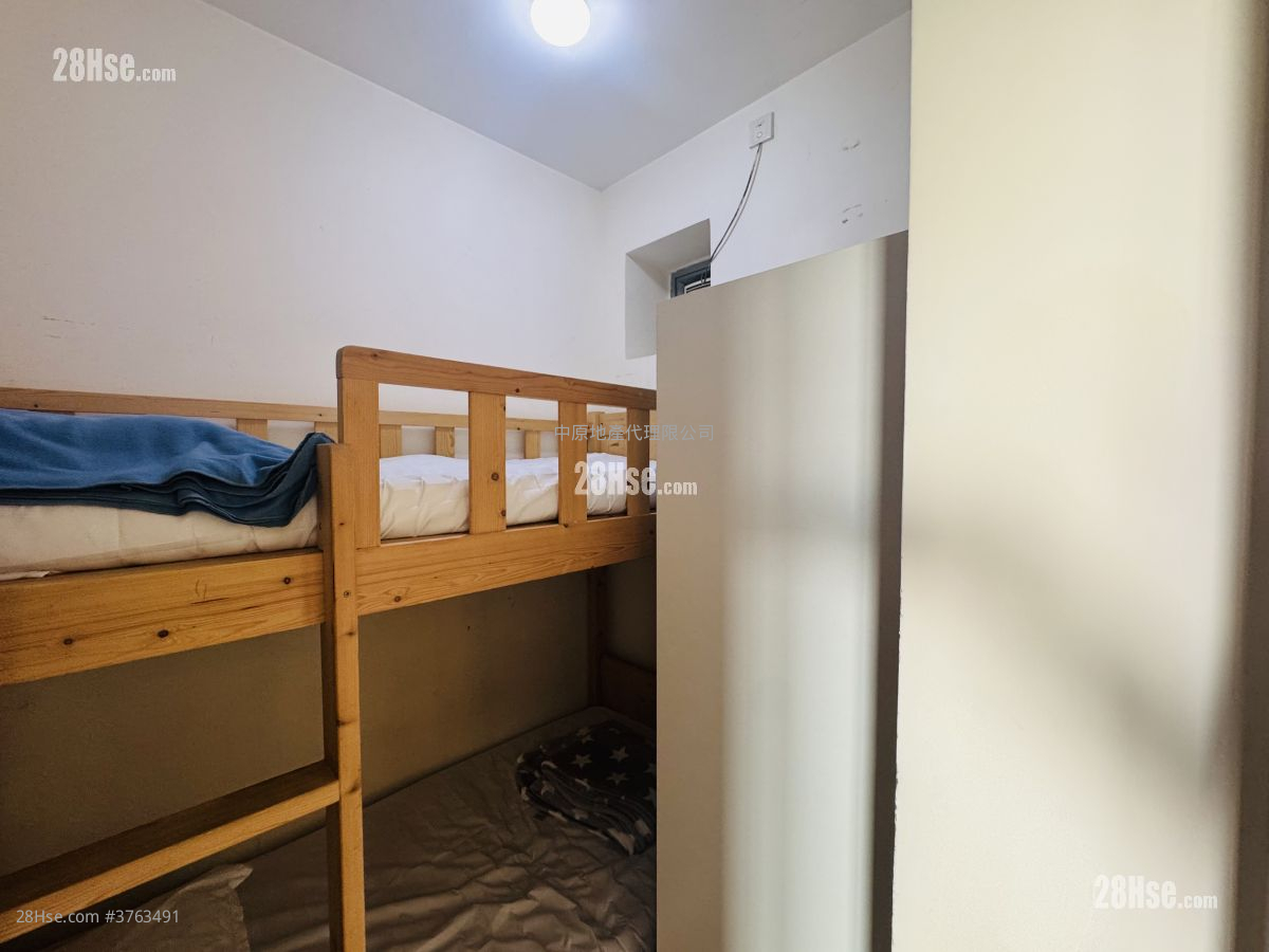 映湾园 售盘 4 房 956 平方尺