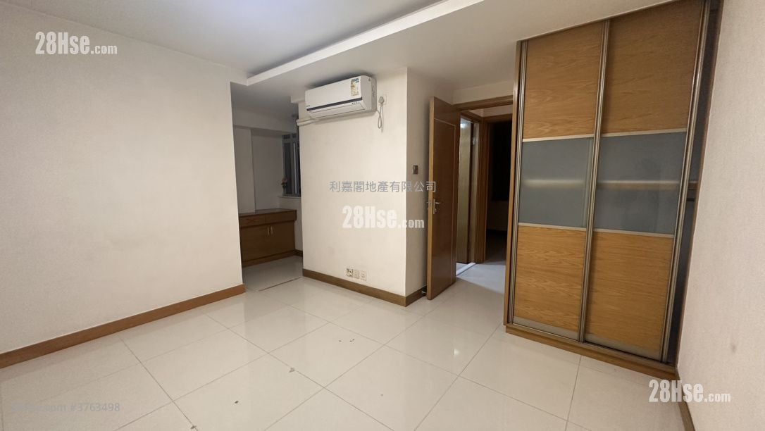 Mei Foo Sun Chuen Sell 3 Bedrooms , 2 Bathrooms 658 ft²