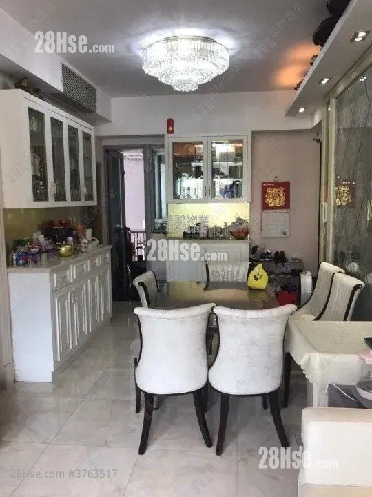 溱岸8号 售盘 3 房 , 2 浴室 725 平方尺