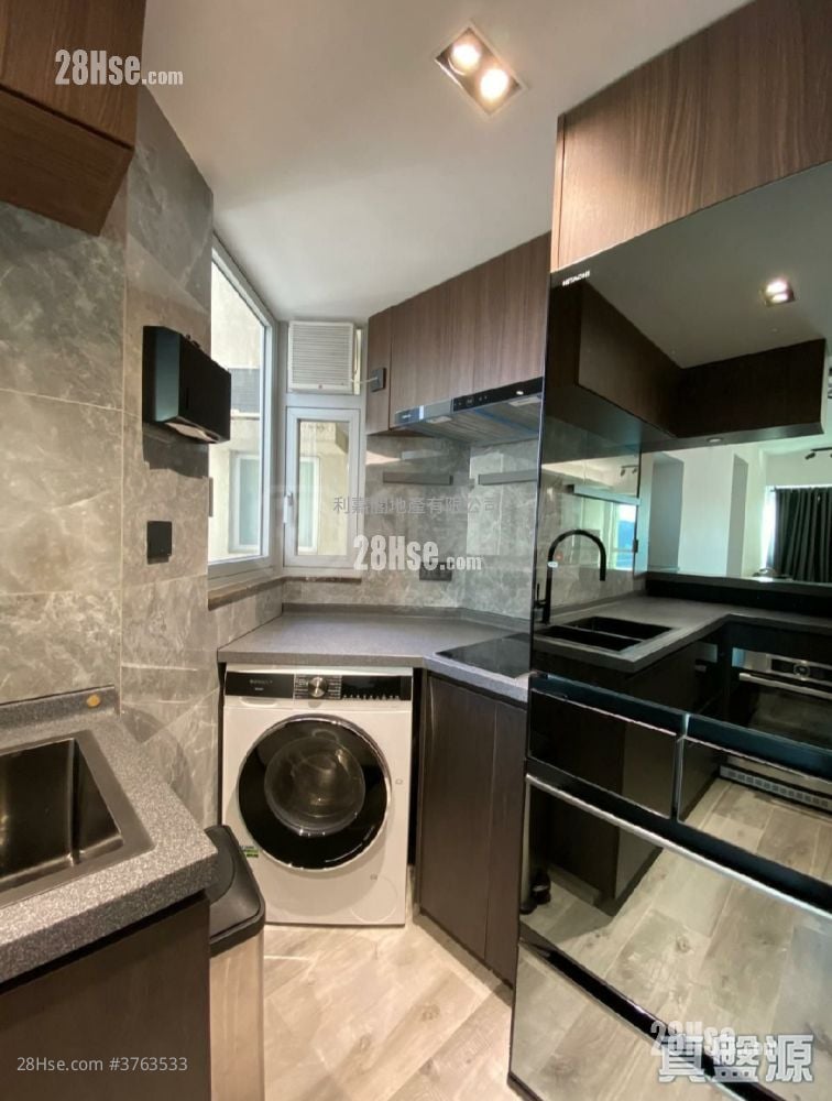 晓峰湾畔 售盘 2 房 482 平方尺