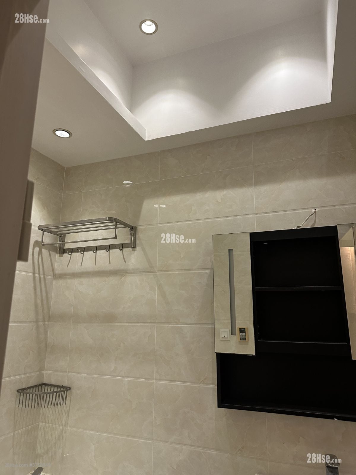 名御 租盘 3 房 , 2 浴室 730 平方尺