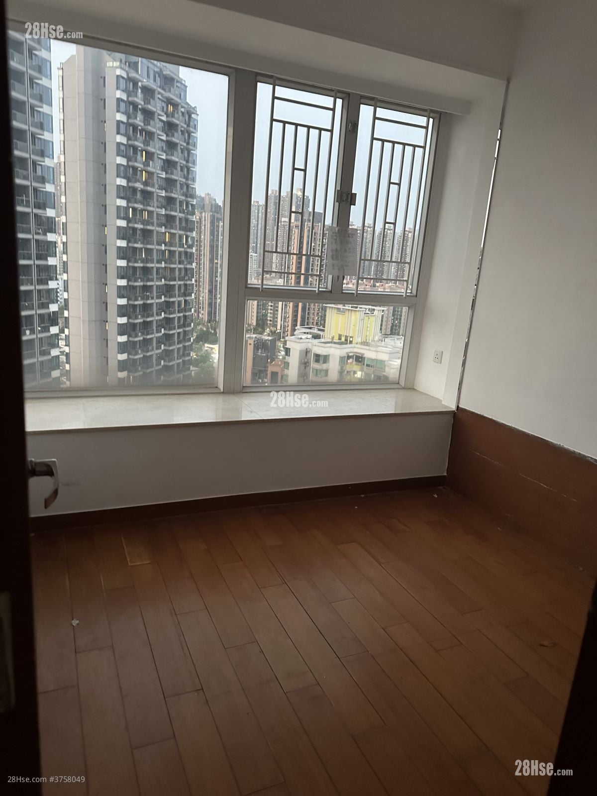 名御 租盘 3 房 , 2 浴室 730 平方尺