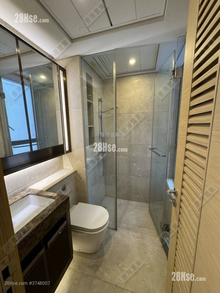 Upper West Sell 1 Bedroom , 1 Bathroom 262 ft²