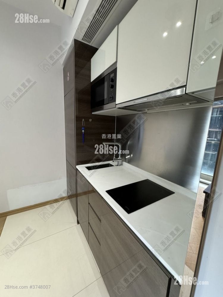 Upper West Sell 1 Bedroom , 1 Bathroom 262 ft²