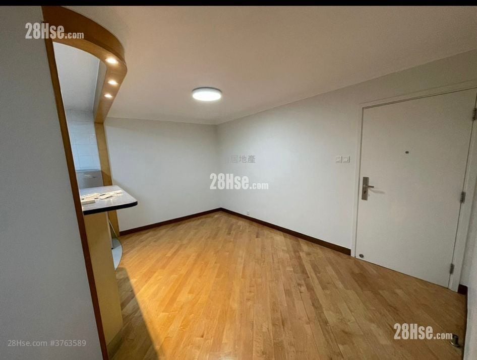 Taikoo Shing Sell 602 ft²