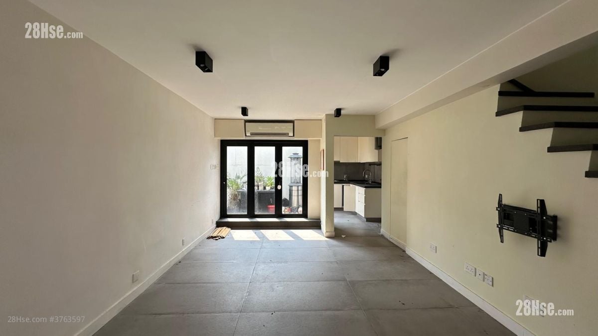 碧豪苑 售盘 3 房 , 1 浴室 698 平方尺