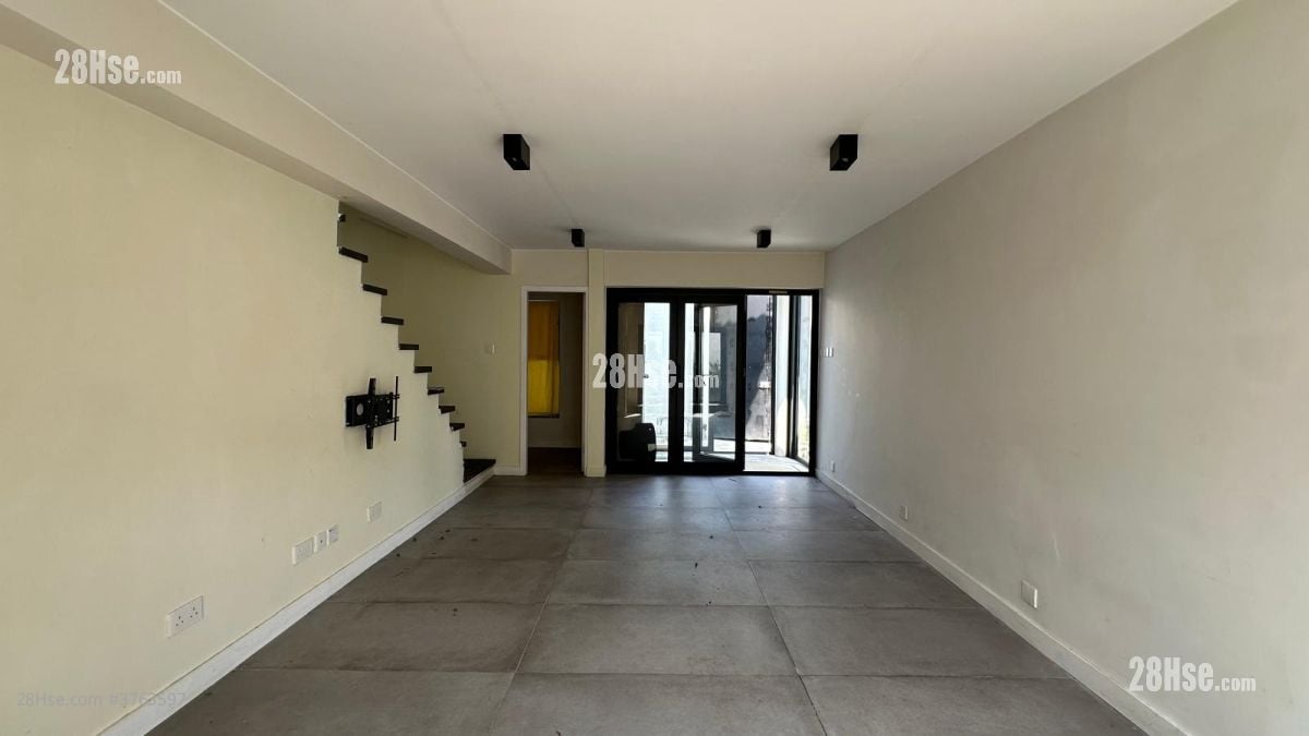 碧豪苑 售盘 3 房 , 1 浴室 698 平方尺