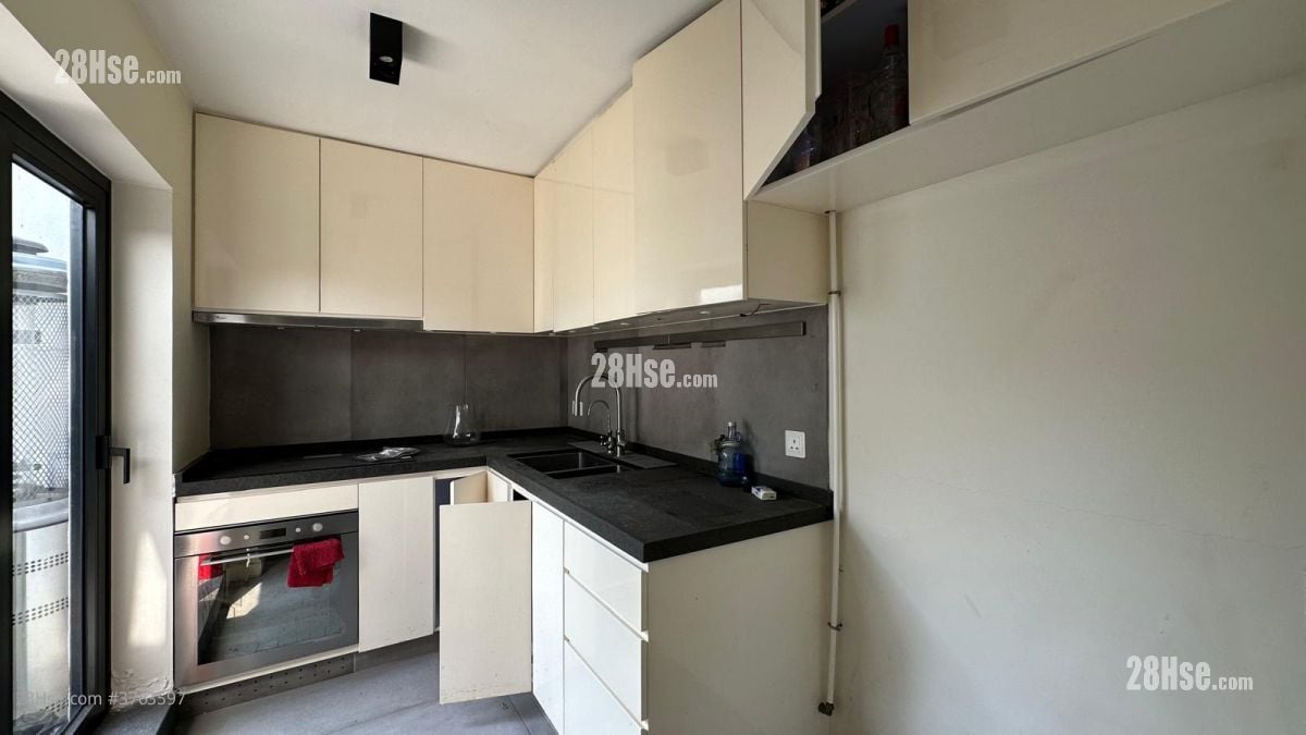 碧豪苑 售盘 3 房 , 1 浴室 698 平方尺