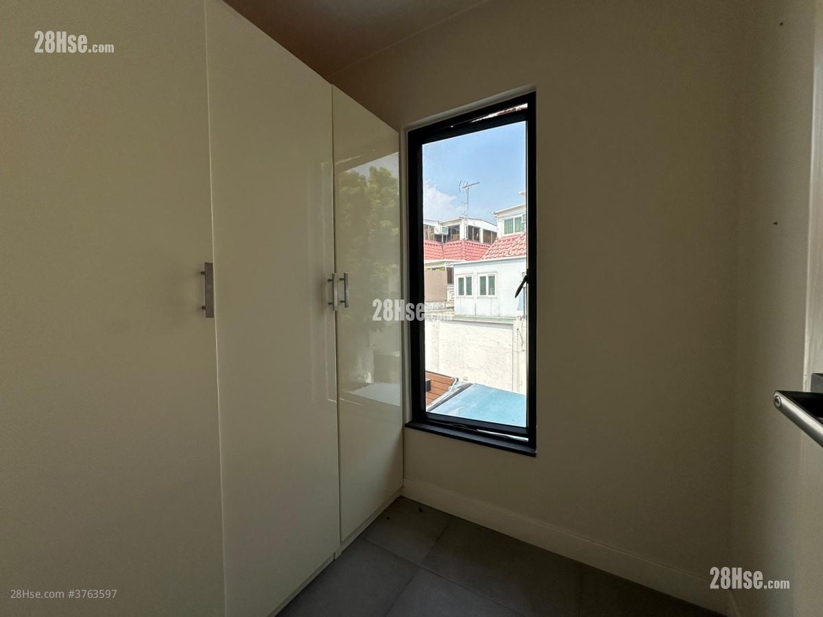 碧豪苑 售盘 3 房 , 1 浴室 698 平方尺