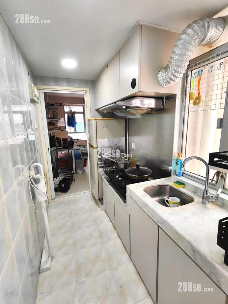 Ming Court Sell 1 Bedroom , 1 Bathroom 417 ft²