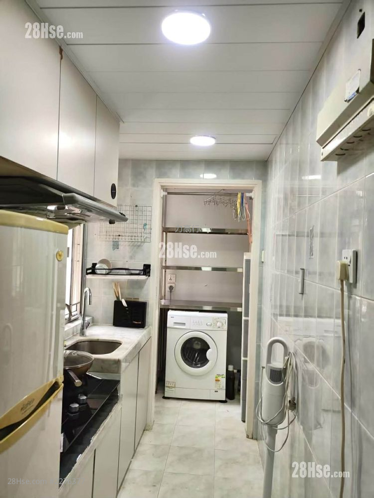 Ming Court Sell 1 Bedroom , 1 Bathroom 417 ft²