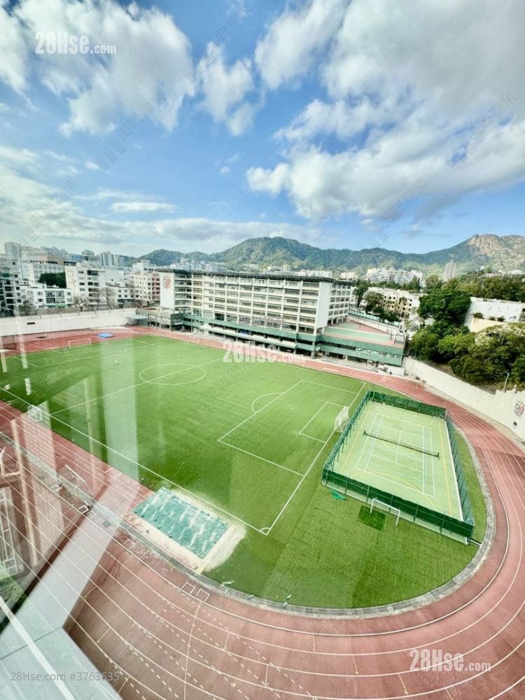 Beverly Villas Sell 2 Bedrooms , 4 Bathrooms 1,609 ft²