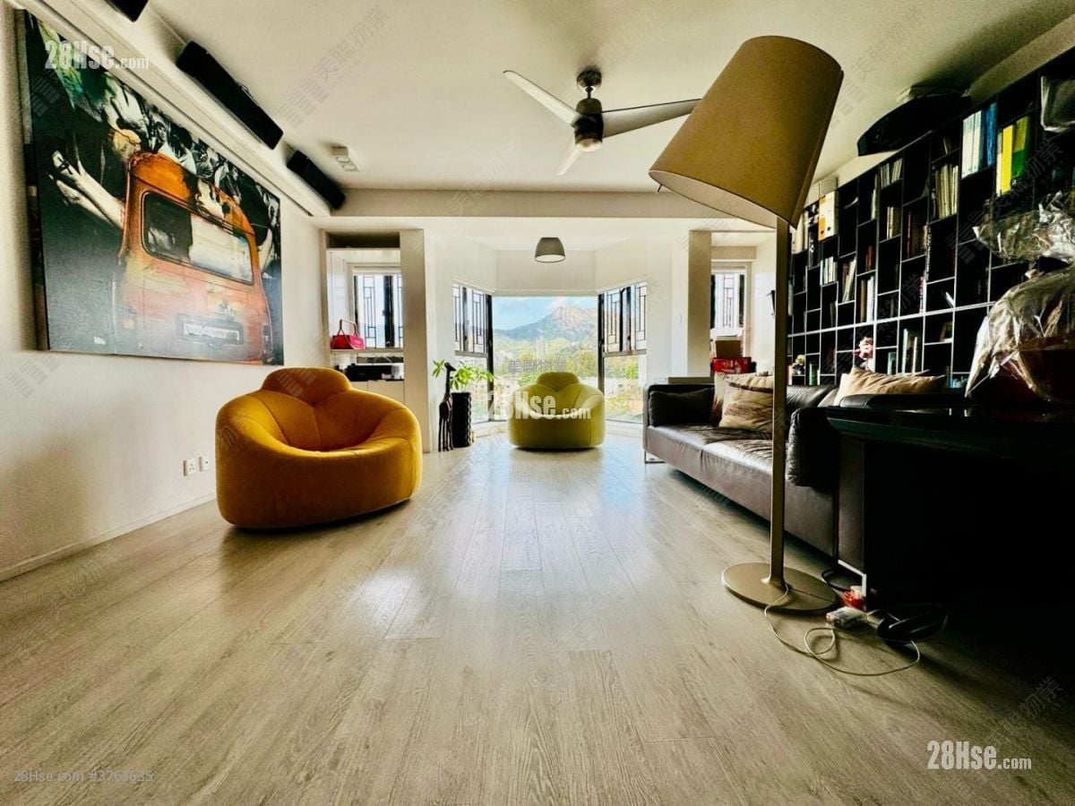 Beverly Villas Sell 2 Bedrooms , 4 Bathrooms 1,609 ft²