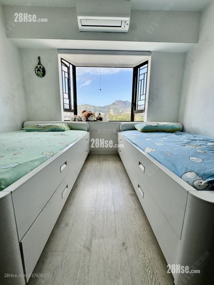 Beverly Villas Sell 2 Bedrooms , 4 Bathrooms 1,609 ft²