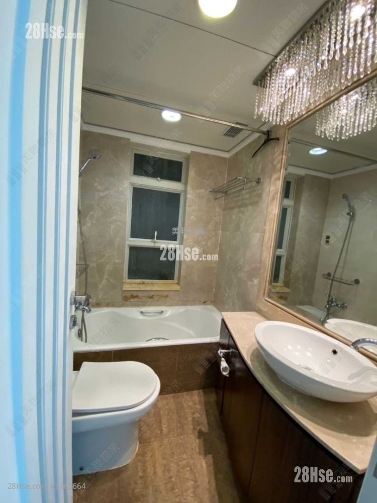 领峰 售盘 3 房 , 2 浴室 681 平方尺