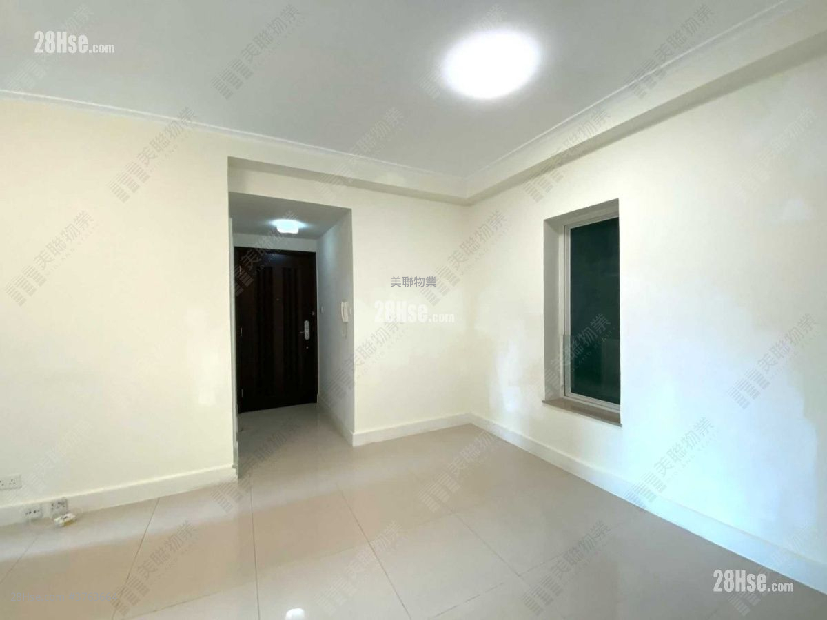 领峰 售盘 3 房 , 2 浴室 681 平方尺