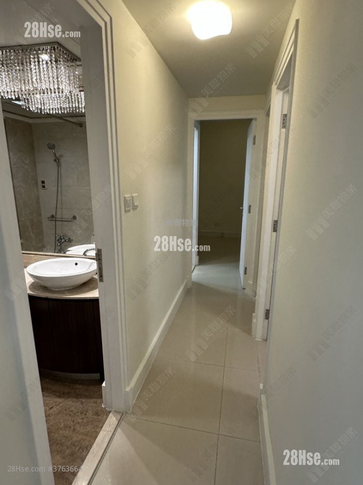 领峰 售盘 3 房 , 2 浴室 681 平方尺