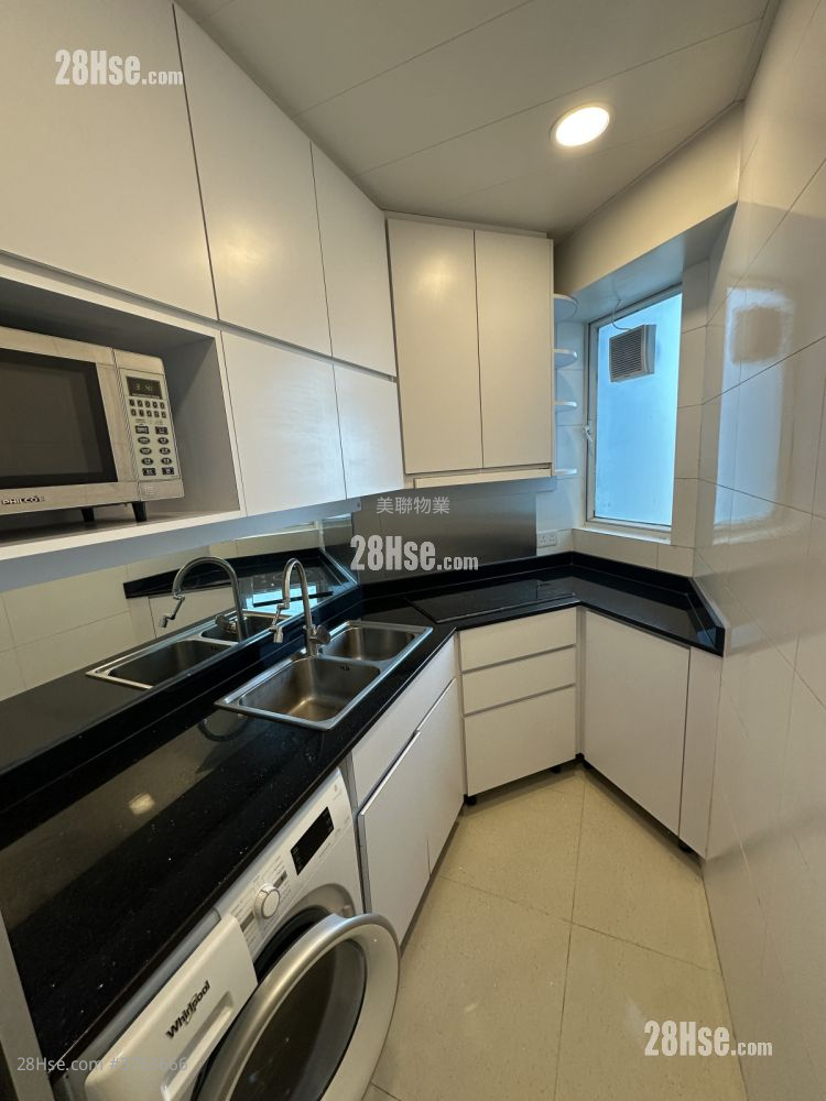 领峰 售盘 3 房 , 2 浴室 730 平方尺