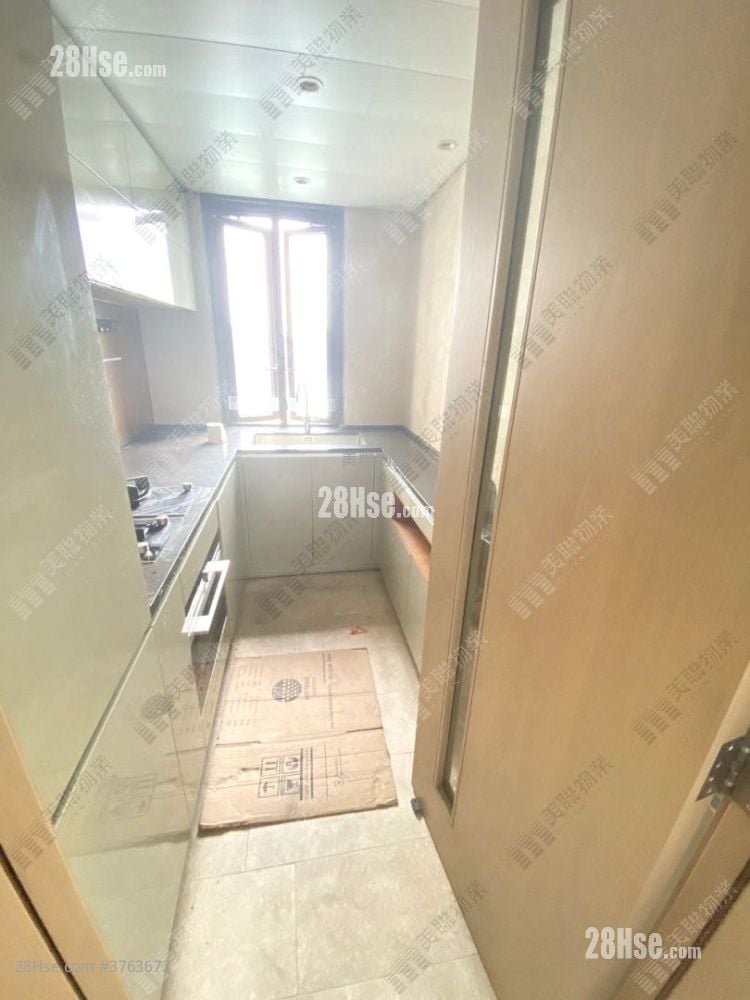 LP6 售盘 3 房 , 2 浴室 658 平方尺