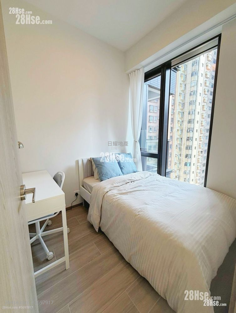 寓成峰 租盤 333 平方呎