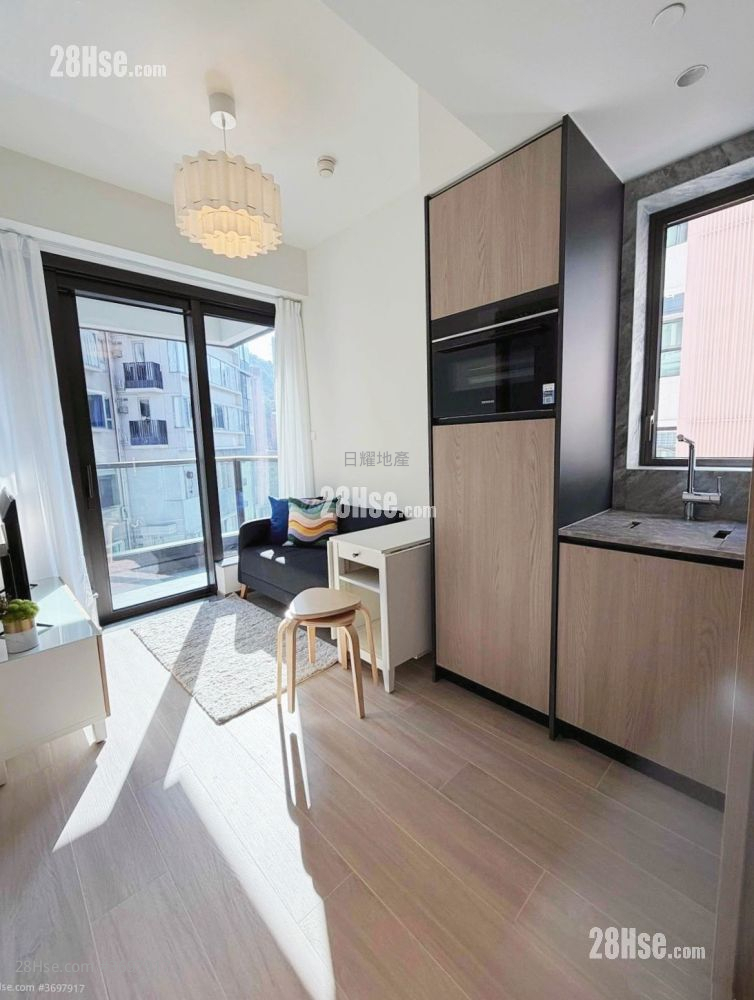 寓成峰 租盤 333 平方呎