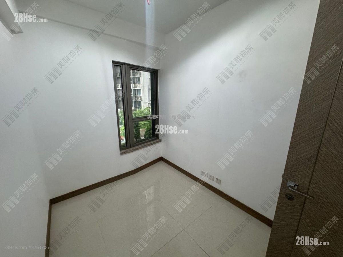 Ocean Pride Sell 4 Bedrooms 1,161 ft²