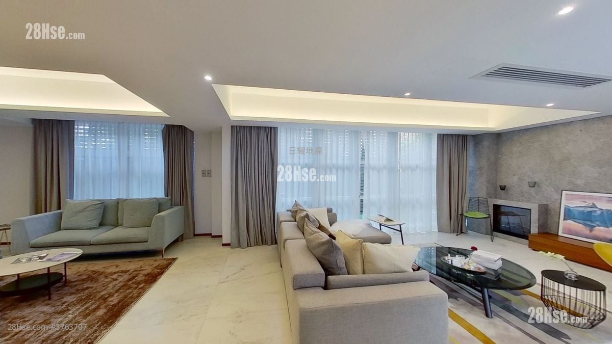 Murray Bay Rental 4 Bedrooms , 3 Bathrooms 4,399 ft²