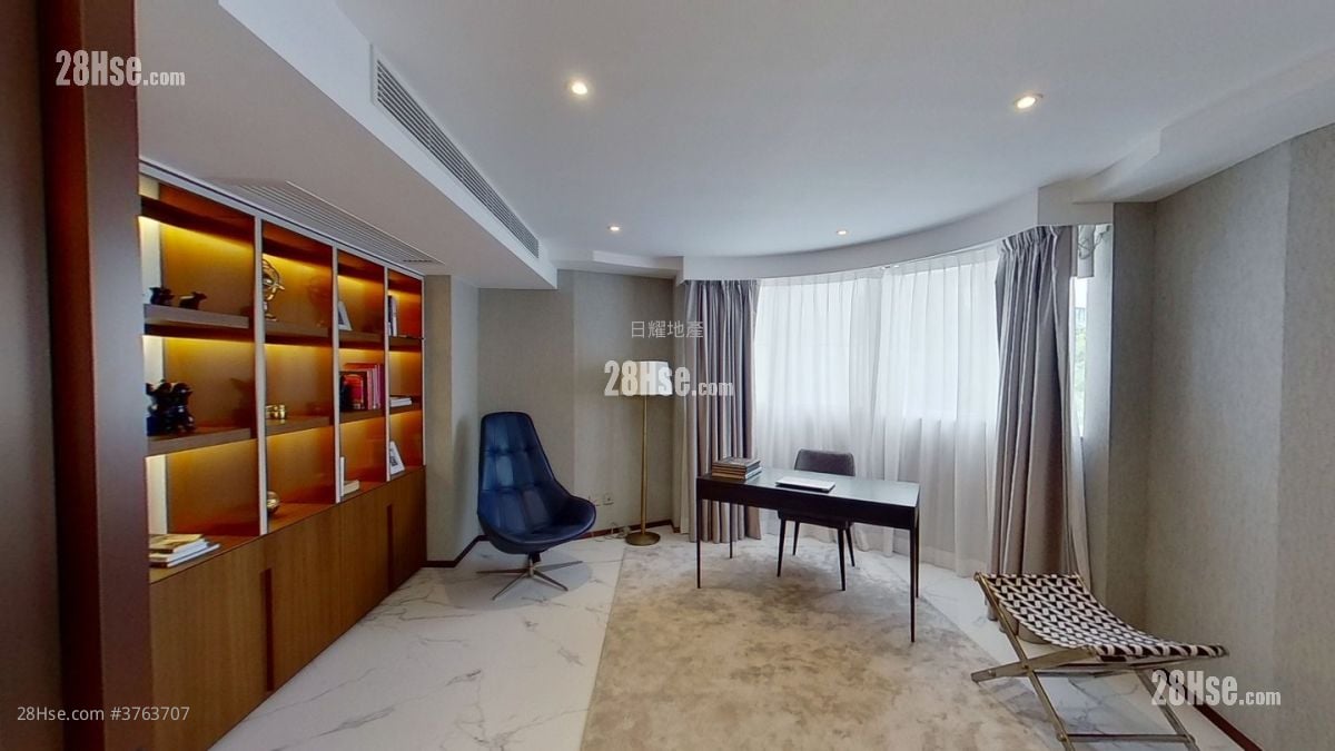 Murray Bay Rental 4 Bedrooms , 3 Bathrooms 4,399 ft²