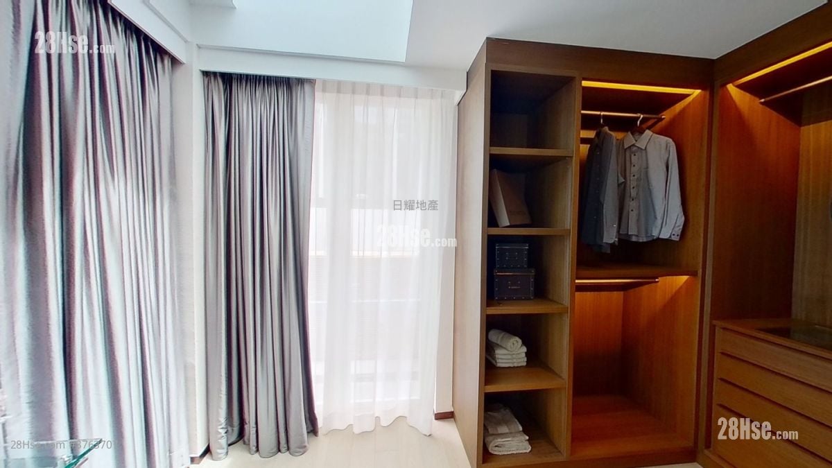 Murray Bay Rental 4 Bedrooms , 3 Bathrooms 4,399 ft²