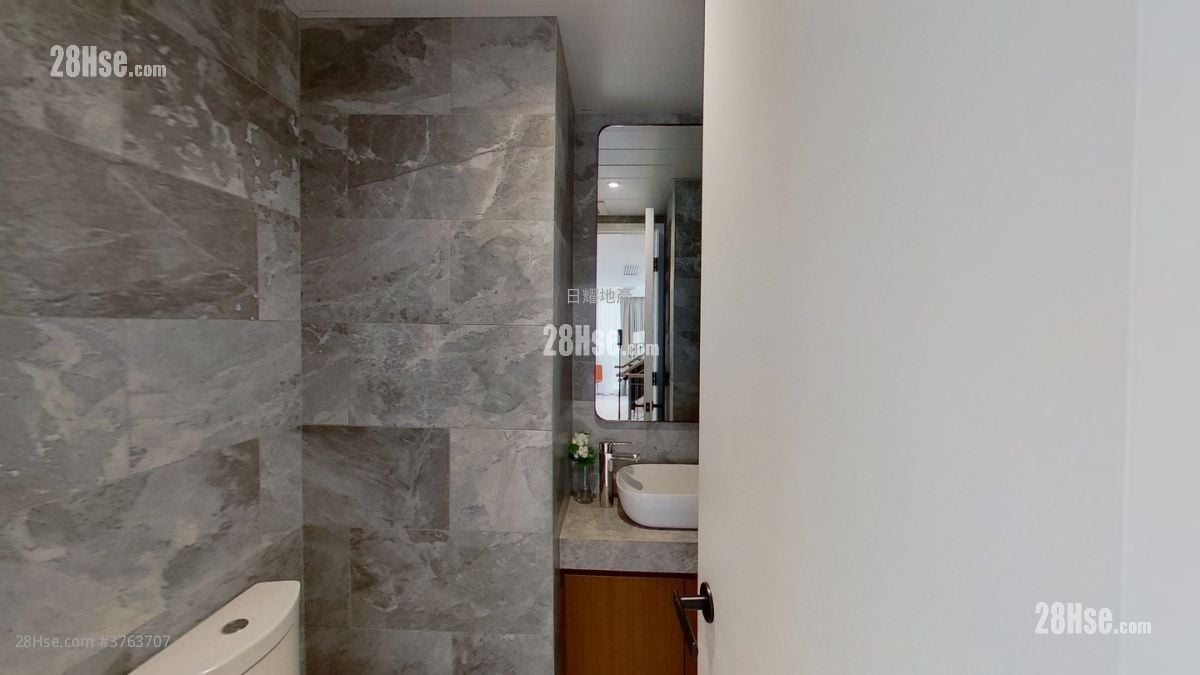 Murray Bay Rental 4 Bedrooms , 3 Bathrooms 4,399 ft²