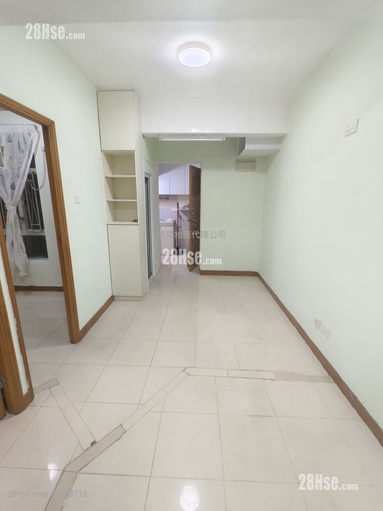 长乐大厦 租盘 2 房 , 1 浴室 300 平方尺