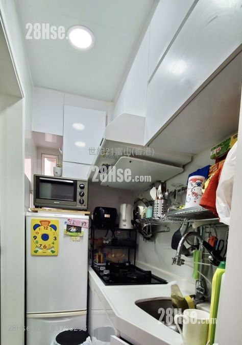 On Hong Mansion Sell 2 Bedrooms , 1 Bathroom 300 ft²