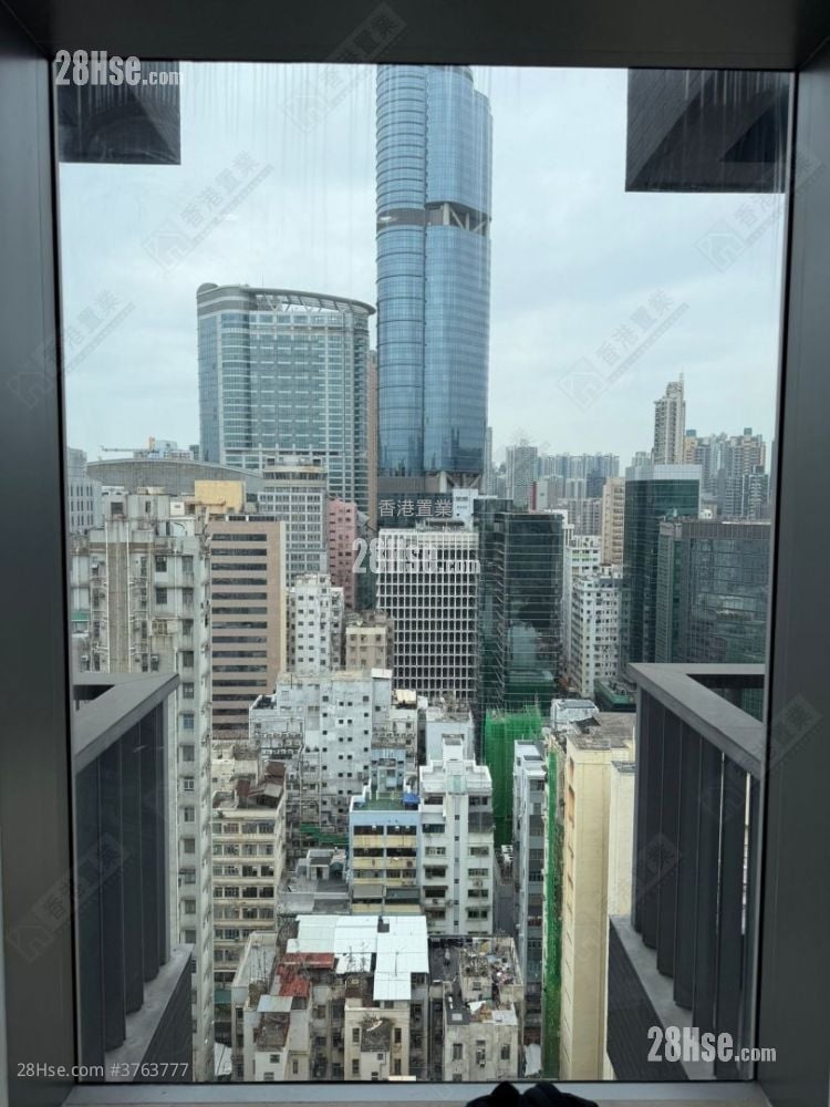 Skypark Sell Studio , 1 Bathroom 315 ft²