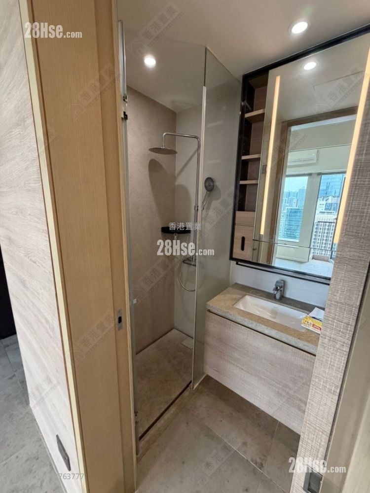 Skypark Sell Studio , 1 Bathroom 315 ft²