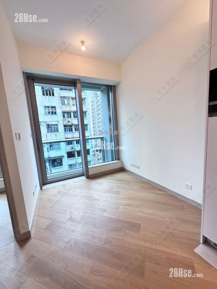 One Soho Sell 2 Bedrooms , 1 Bathroom 374 ft²