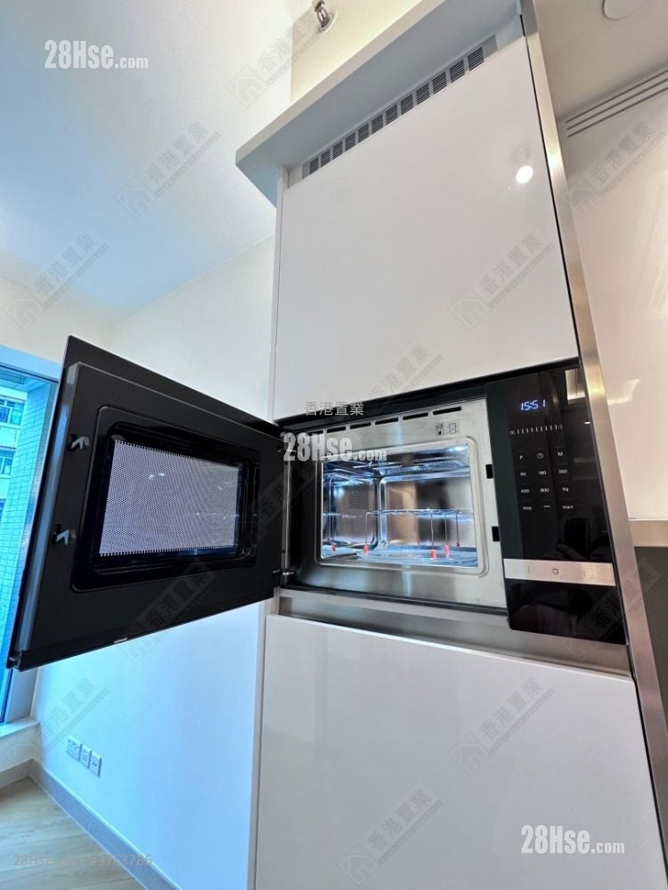 One Soho Sell 2 Bedrooms , 1 Bathroom 374 ft²