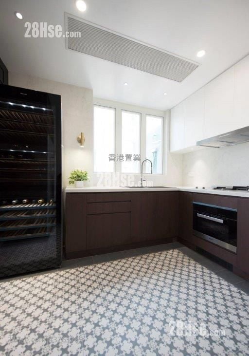 Harbour Green Sell 4 Bedrooms , 2 Bathrooms 1,362 ft²