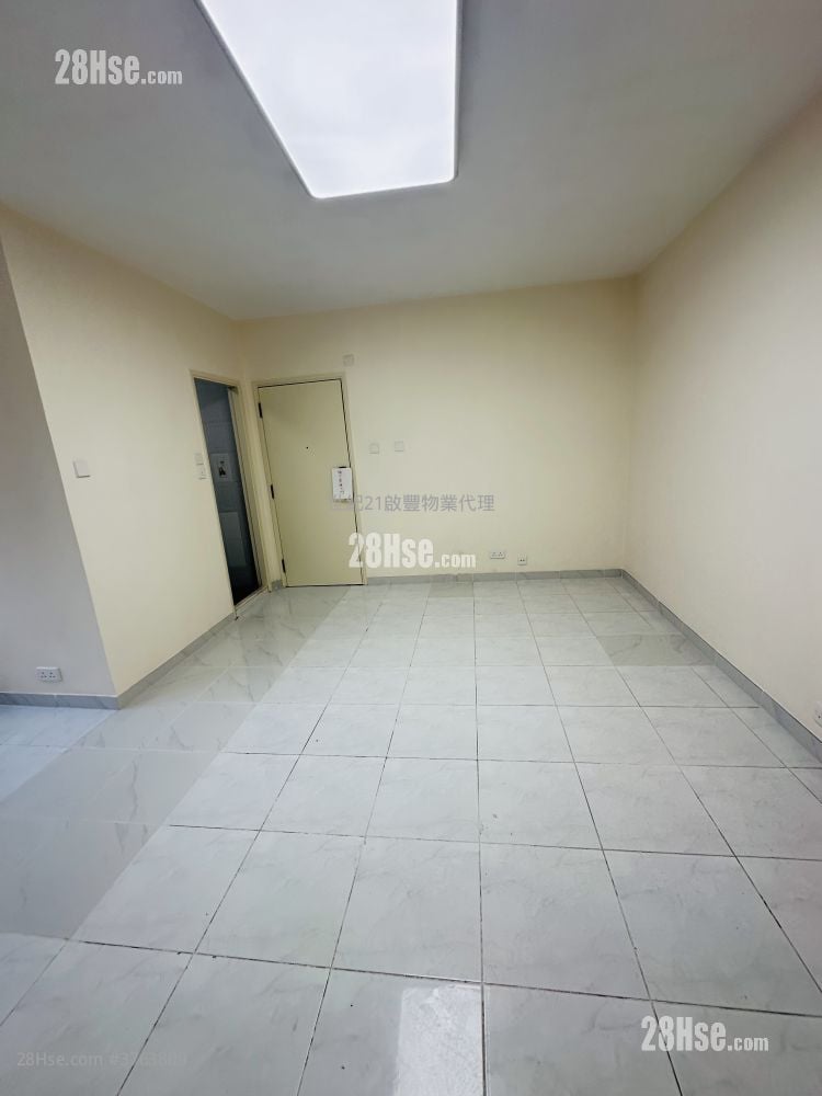 Telford Gardens Sell 2 Bedrooms , 1 Bathroom 474 ft²