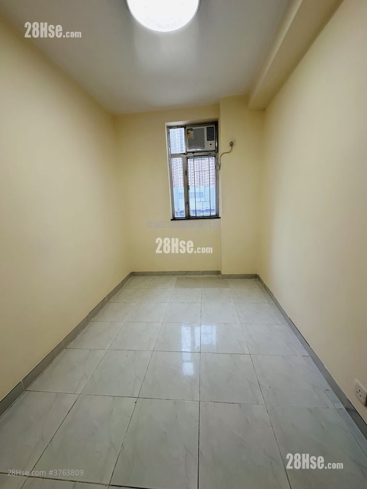 Telford Gardens Sell 2 Bedrooms , 1 Bathroom 474 ft²