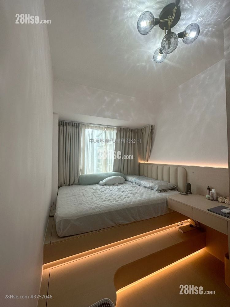 Tseung Kwan O Plaza Sell 2 Bedrooms , 1 Bathroom 429 ft²